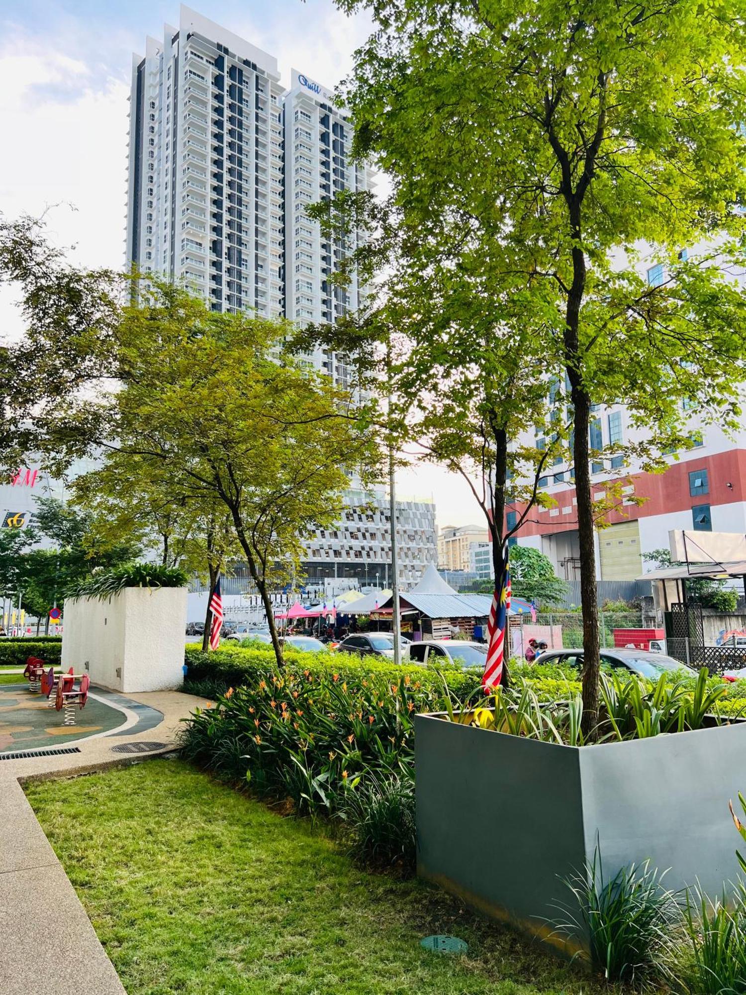 Colony Suites Klcc By Hibernate Kuala Lumpur Luaran gambar