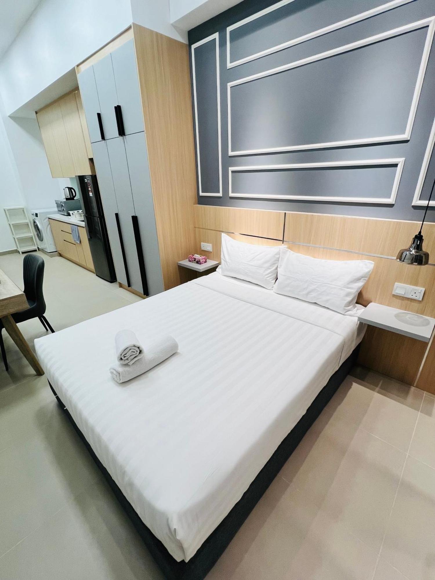 Colony Suites Klcc By Hibernate Kuala Lumpur Luaran gambar