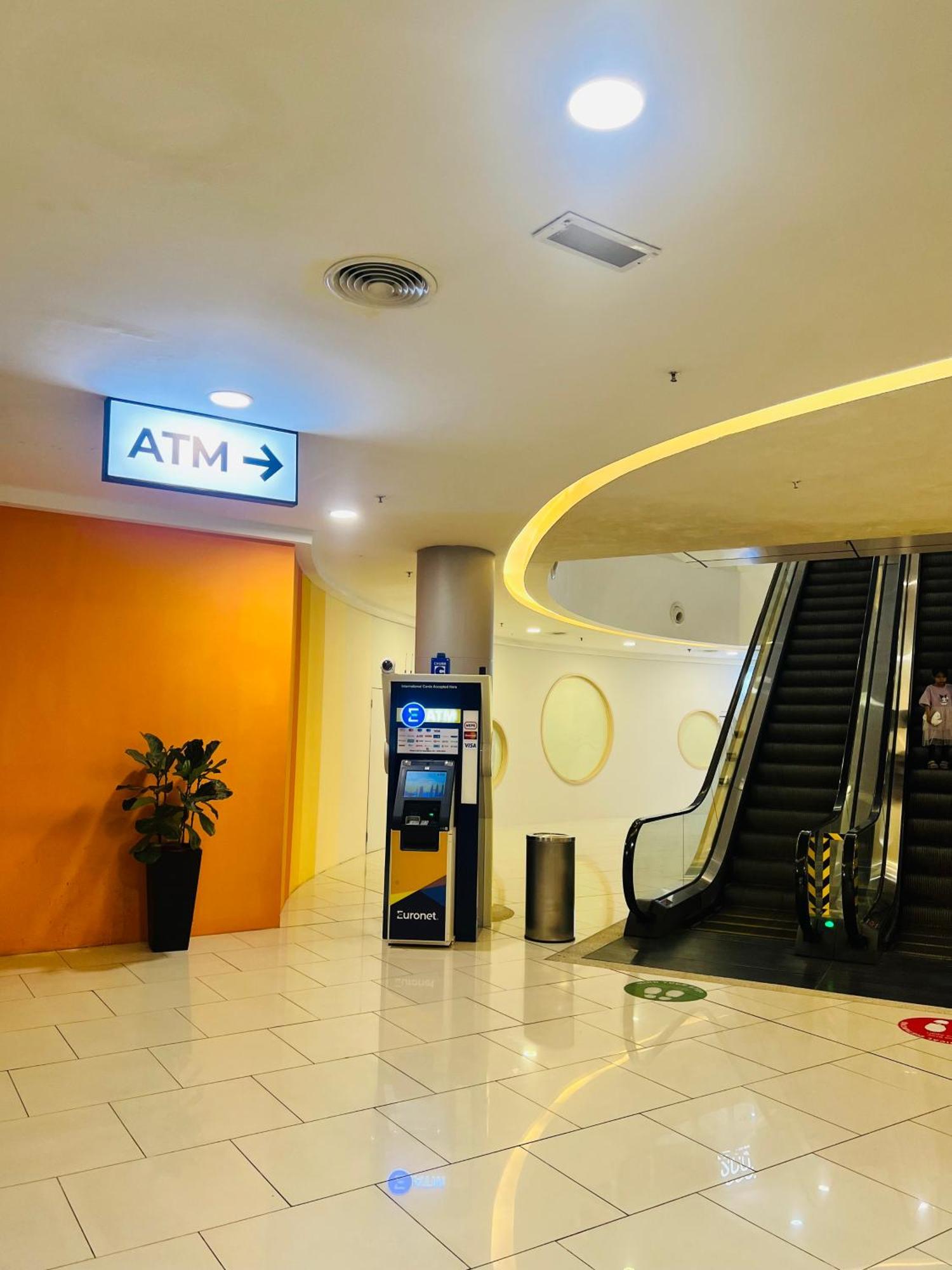 Colony Suites Klcc By Hibernate Kuala Lumpur Luaran gambar