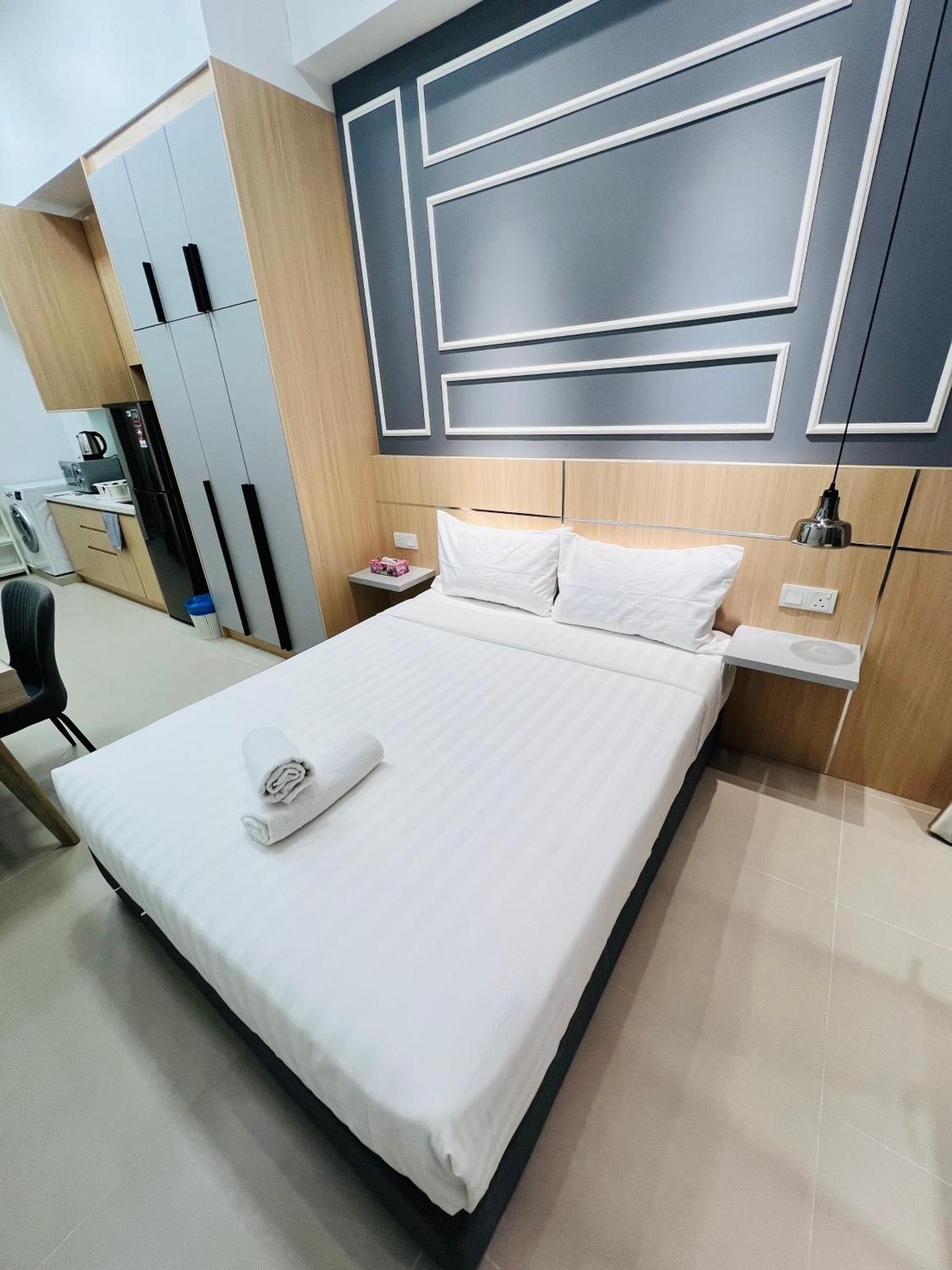 Colony Suites Klcc By Hibernate Kuala Lumpur Luaran gambar
