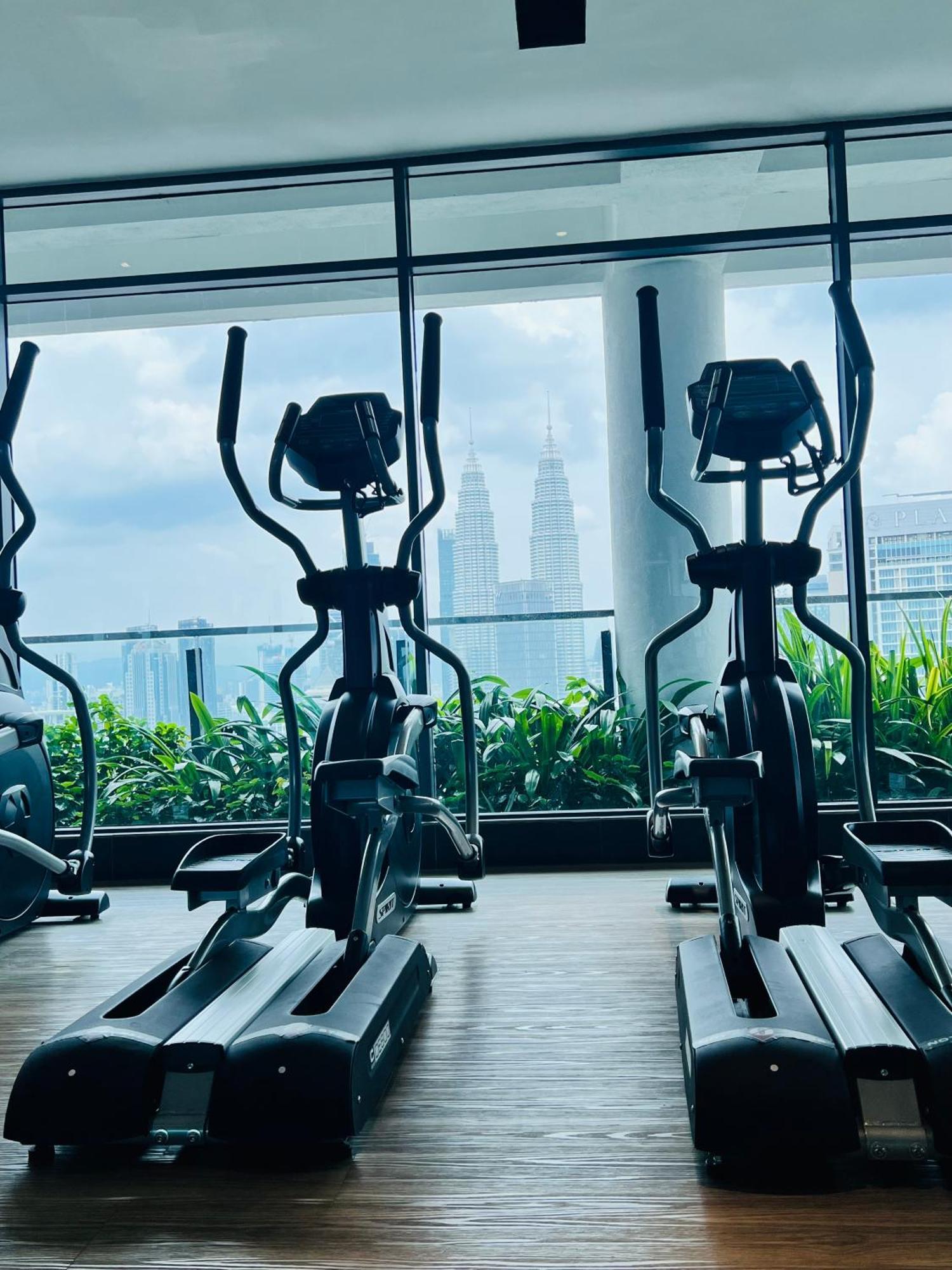 Colony Suites Klcc By Hibernate Kuala Lumpur Luaran gambar